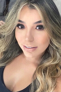 Ukraine wife from medellin isabel with Blonde hair age 26