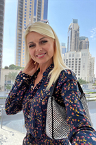 Mariée de dubai lilia avec Blond cheveux, âge 53 photo-12