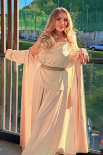 Girl in Ukraine alla from dnipro with Blonde hair age 61