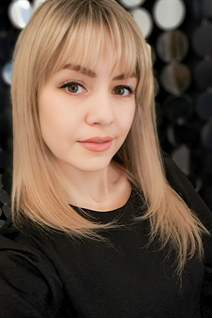Mariée ukrainienne anastasiia de mykolaiv avec Blond cheveux, âge 41