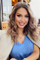 pristina mariée andrijana avec Chatain clairs cheveux, âge 31 photo-5