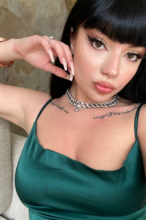 Bride from Ukraine yulia from kiev with Black hair age 23