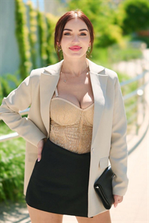 Belle mariée ukrainienne julia de kiev avec Chatain clairs cheveux, âge 37 photo-14