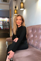 Date ukrainian svetlana from kyiv with Blonde hair age 46 photo-1