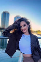 Novia de Ucrania kristina de krivoy rog con pelo Marrón oscuro y edad 21 photo-4
