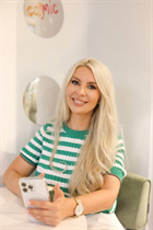 london bride tatiana with Blonde hair age 49 photo-14