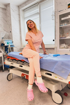 new york mariée alina avec Blond cheveux, âge 35 photo-10