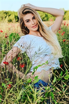 Novia de chicago irina con pelo Marrón claro y edad 31 photo-14