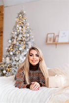 Perfect woman anna from rome with Light Brown hair age 41 photo-16