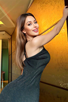 Ukrainian bride anastasia from kiev with Light Brown hair age 23 photo-2