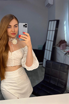 Femme ukrainienne célibataire ella de kiev avec Chatain clairs cheveux, âge 32 photo-8