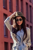 Novia de tallinn katerina con pelo Marrón oscuro y edad 43 photo-10