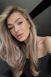 Belle fille ukrainienne yana de cherkasy avec Blond cheveux, âge 23