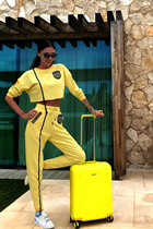 Ukrainian wife alena from kiev with Dark Brown hair age 38 photo-9