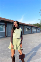 Pretty girl valeria from miami with Dark Brown hair age 39 photo-7