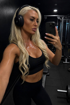 Jolie fille lilly de london avec Blond cheveux, âge 33 photo-9