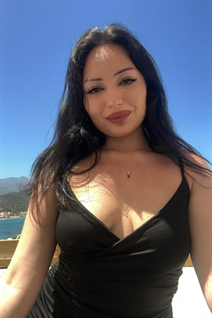 Dating ukrainian woman anastasia from rivne with Black hair age 23
