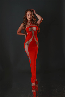 Fille en Ukraine valeriia de kharkiv avec Chatain clairs cheveux, âge 23