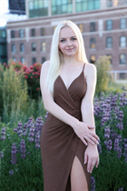 Jolie fille iryna de houston avec Blond cheveux, âge 41 photo-4