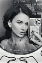 Ukrainian single woman valeria from mariupol with Black hair age 31 photo-7