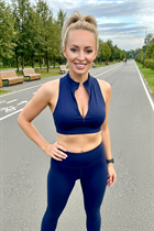 Saliendo con una mujer alemana natalia de stuttgart con pelo Rubio y 48 años photo-13