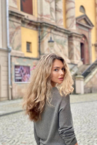 Date ukrainian anna from dnepr with Blonde hair age 43 photo-6