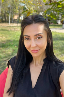 Fille célibataire ukrainienne tetiana de poltava avec Noirs cheveux, âge 41