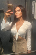 Mariée de bratislava barbora avec Brunette cheveux, âge 35 photo-2