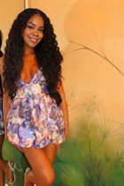 Brazilian single woman tais from sao paulo with Black hair 28 years old photo-11