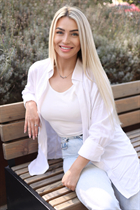 Chica de geneve viktoria con pelo Rubio y edad 38 photo-10