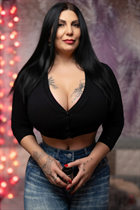 Ukrainian jolie fille oksana de kropivnitskiy avec Noirs cheveux, âge 50 photo-25