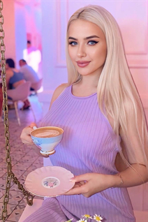 Ukrainian mail order bride yuliya from kiev with Blonde hair age 25