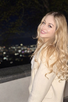 Femme parfaite alina de turin avec Blond cheveux, âge 33 photo-16