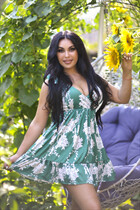Ukrainian single woman elena from kharkov with Black hair age 46 photo-6