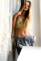 Ukrainian woman inna from seattle with Blonde hair age 32 photo-3