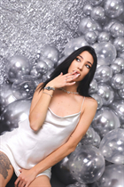 Femme ukrainienne de mykolaiv alina avec Noirs cheveux, âge 27 photo-2