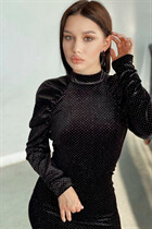 Ukrainian wife from nikolaev valeria with Dark Brown hair age 24 photo-1