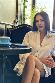 Pretty Ukrainian girl inna from rivne with Dark Brown hair age 30