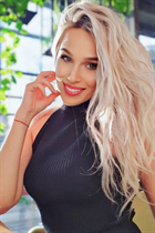 Modelo ucraniana yana de zaporozhye con pelo Rubio y edad 37 photo-4