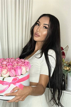 Jolie fille albina de dubai avec Chatain clairs cheveux, âge 36