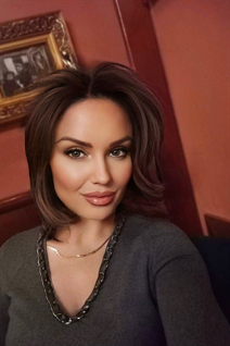 Beautiful ukrainian woman oksana from kharkov with Light Brown hair age 45