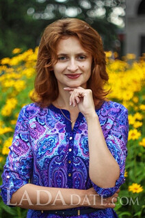 Single Ukrainian bride oksana from donetsk with Dark Brown hair age 44
