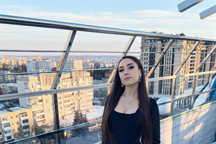 Pretty ukrainian girl yana from vinnytsia with Light Brown hair age 27 photo-19