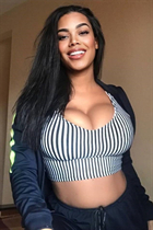 Brazilian single woman tais from sao paulo with Black hair 28 years old photo-2