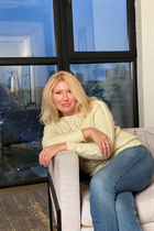 Dating a ukrainian girl viktoriia from kiev with Blonde hair age 48 photo-12