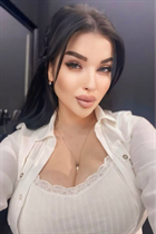 Date ukrainian girl valeriia from poltava with Black hair age 23 photo-2