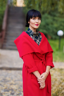 Beautiful Ukrainian bride renata from sumy with Black hair age 40