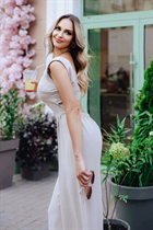 Ukrainian girl irina from kharkov with Blonde hair age 45 photo-4