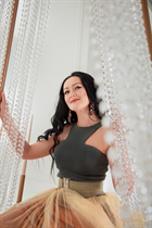 Fille en Ukraine larisa de kyiv avec Noirs cheveux, âge 48 photo-8