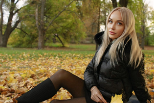 Pretty girl marina from warszawa with Blonde hair age 47 photo-100